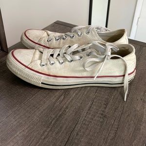 Converse size 7 women’s